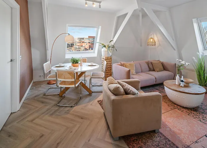 Stylish-loft Near Center And Park