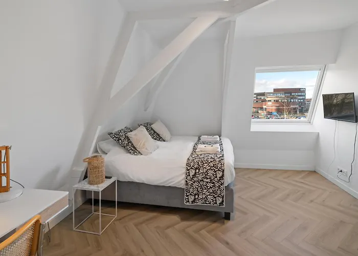 Stylish-loft Near Center And Park Apartman