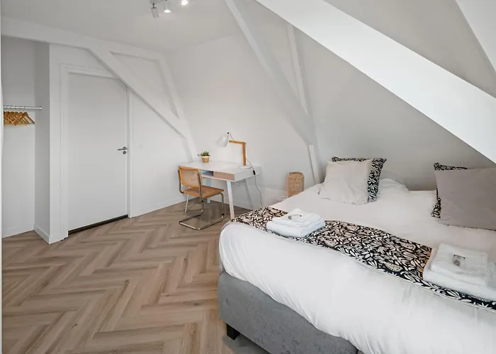 Stylish-loft Near Center And Park * Roosendaal